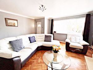 Living Room- click for photo gallery